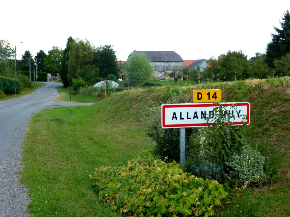 Alland'Huy-et-Sausseuil (Ardennes) city limit sign Alland'Huy