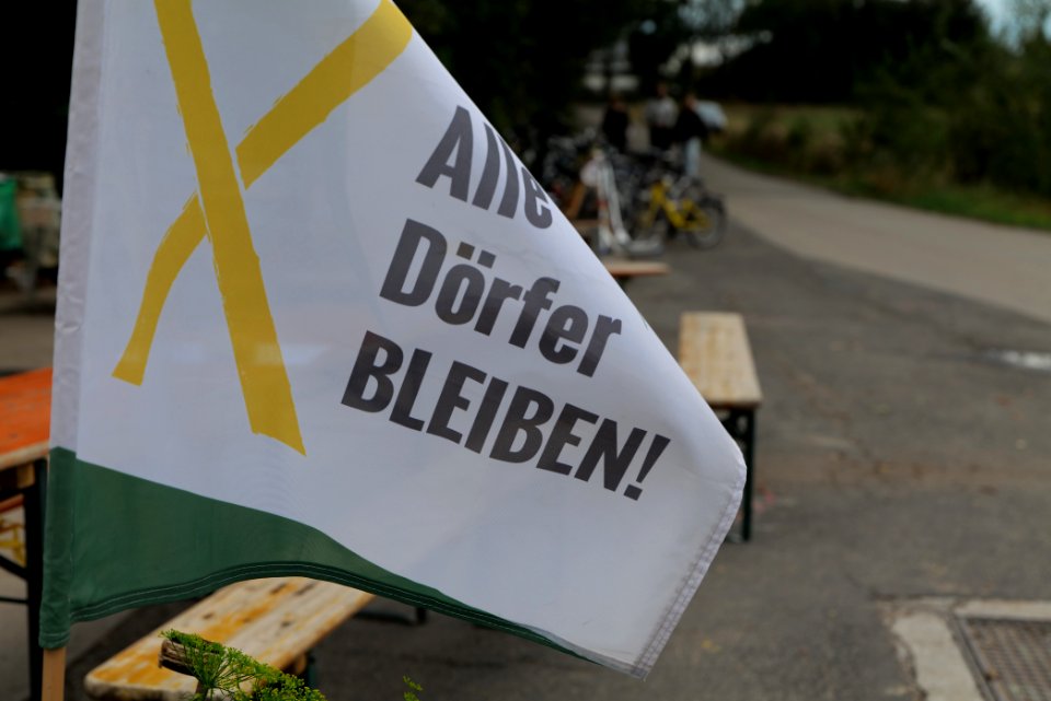 Alle Dörfer bleiben vigil Lützerath 2020-09-27 05