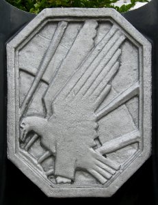 Allegheny County Airport Terminal, Planter, Eagle Plaque, 2020-06-20