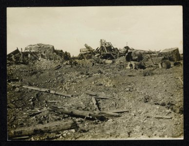 All that is left of the sugar refinery captured by the Canadians, Bestanddeelnr 158-1122