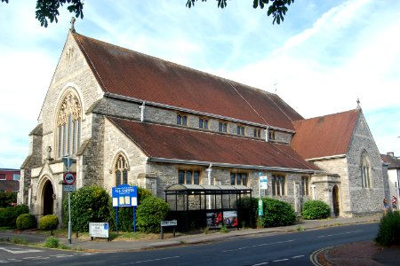 All Saints Church, Derby Road, Eastleigh (June 2019) (7)