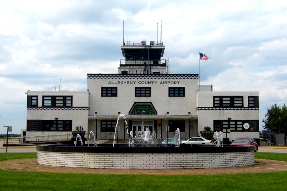 Allegheny County Airport, 2015-05-25, 02