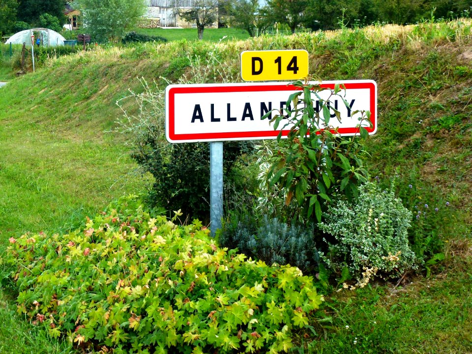 Alland'Huy (Ardennes), panneau d'agglo