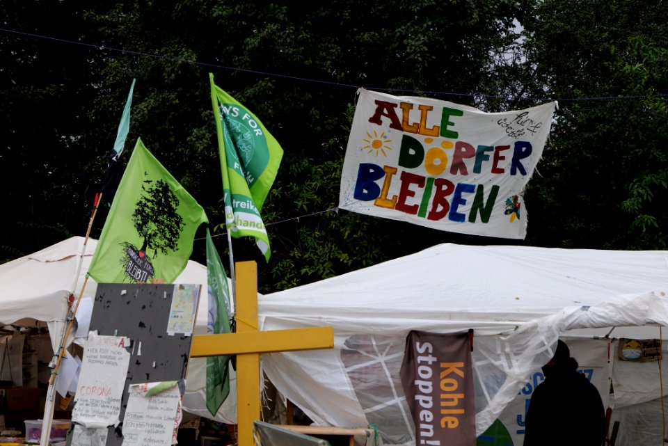 Alle Dörfer bleiben vigil Lützerath 2020-09-27 04