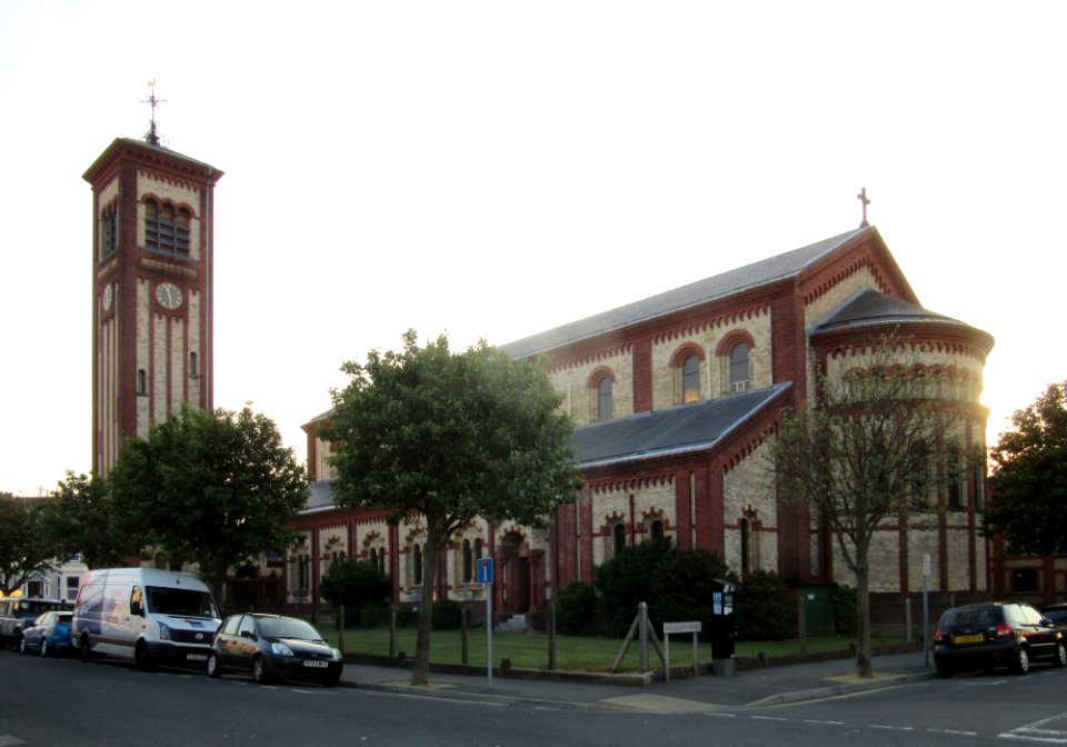 All Souls Church, Susan's Road, Eastbourne (NHLE Code 1353105) (June 2015) (2)