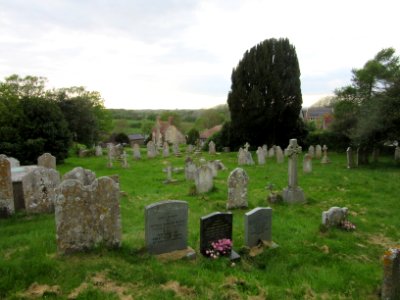 All Saints Church, The Green, Calbourne (May 2016) (Churchyard) (2)