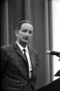 Algemene beschouwingen in de Tweede Kamer te Den Haag Tweede kamerlid Wiebenga…, Bestanddeelnr 921-7491