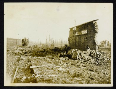 All that is left of the station of Beaumont Hamel, Bestanddeelnr 158-1059