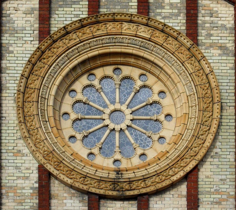 All Souls Church, Susan's Road, Eastbourne (NHLE Code 1353105) (March 2010) (Rose Window)