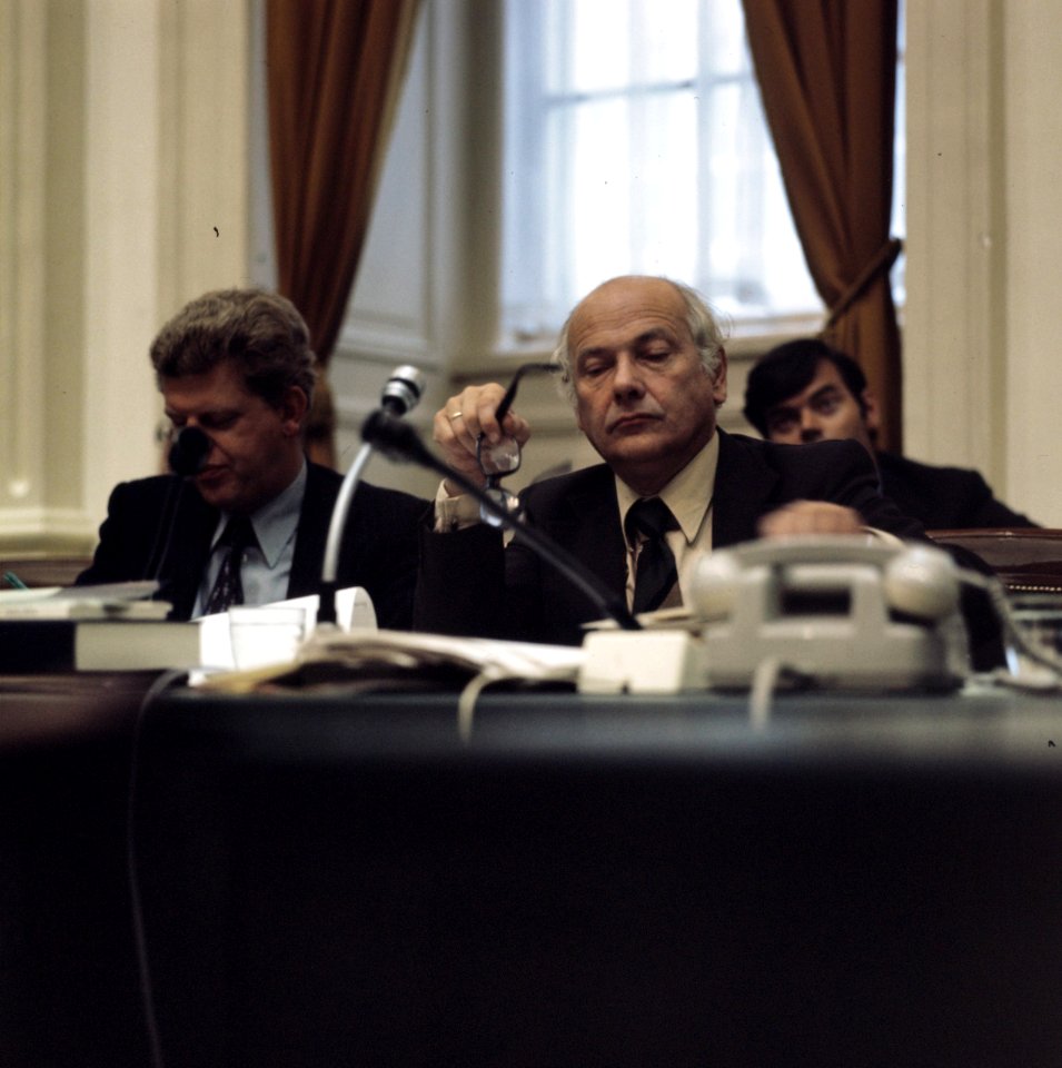 Algemene Beschouwingen Tweede Kamer (1975) Den Uyl aan het woord, Bestanddeelnr 254-9695