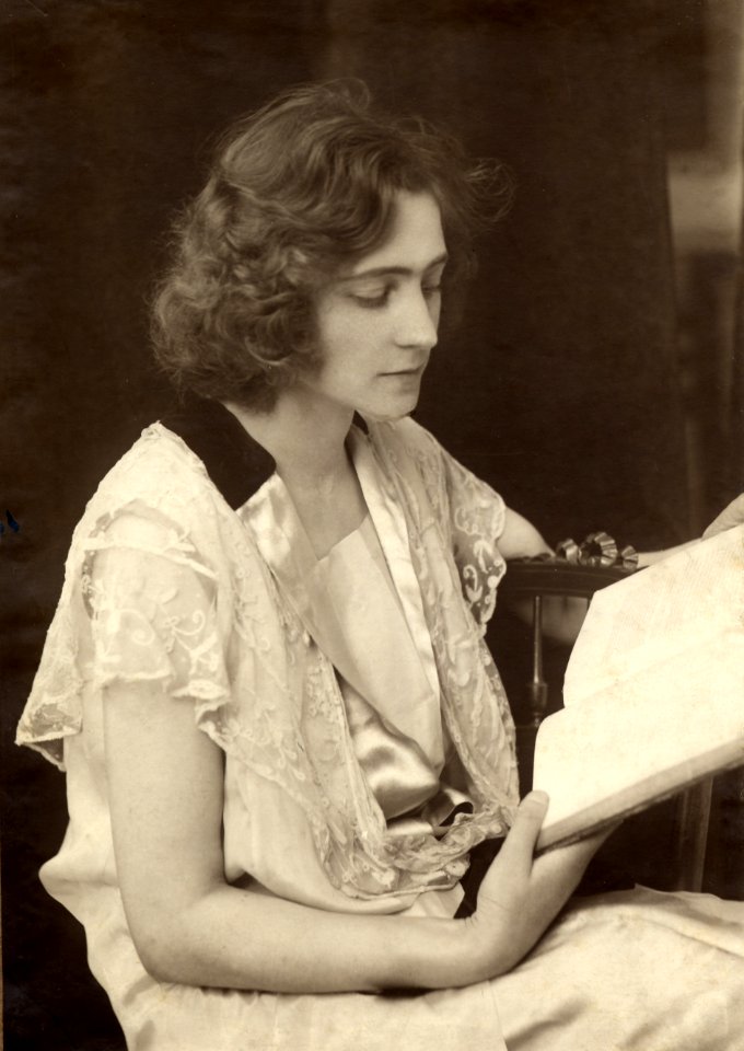 AliceNahon1921