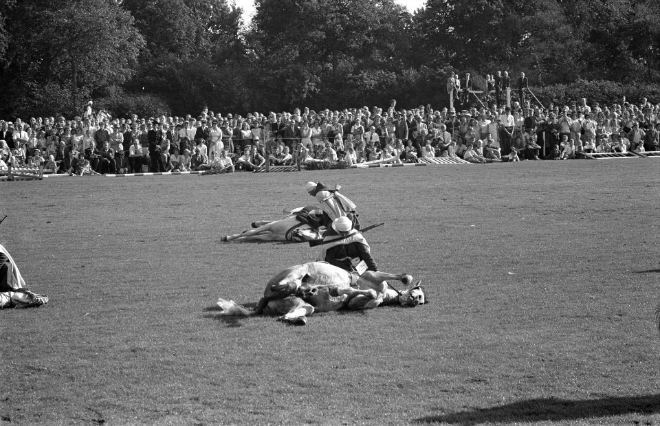 Algerijnse Spahis in Groninger Sportpark, Bestanddeelnr 912-8745