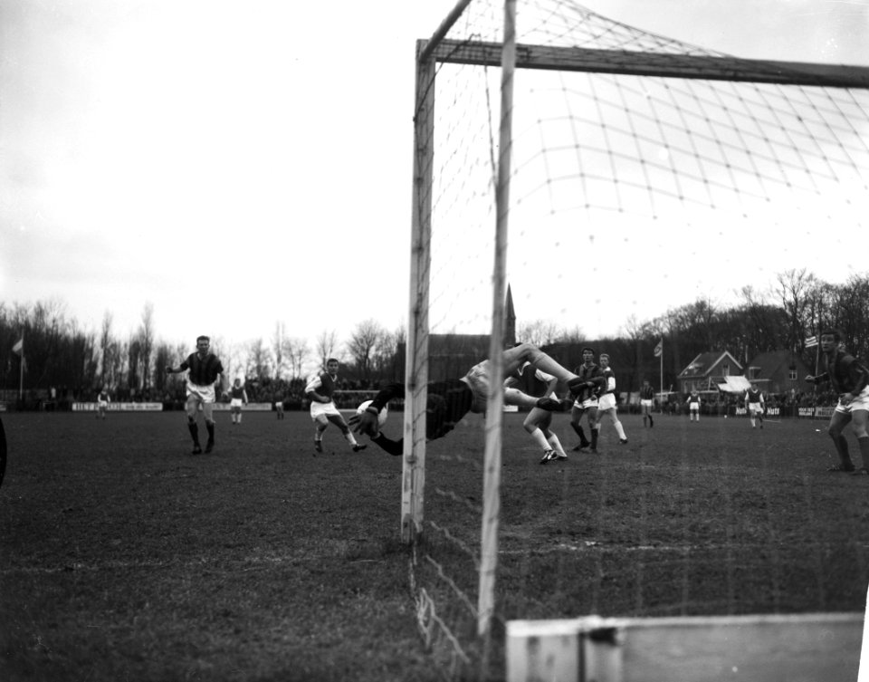 Alkmaar tegen DWS, keeper Jongbloed redt weer eens, Bestanddeelnr 914-6153