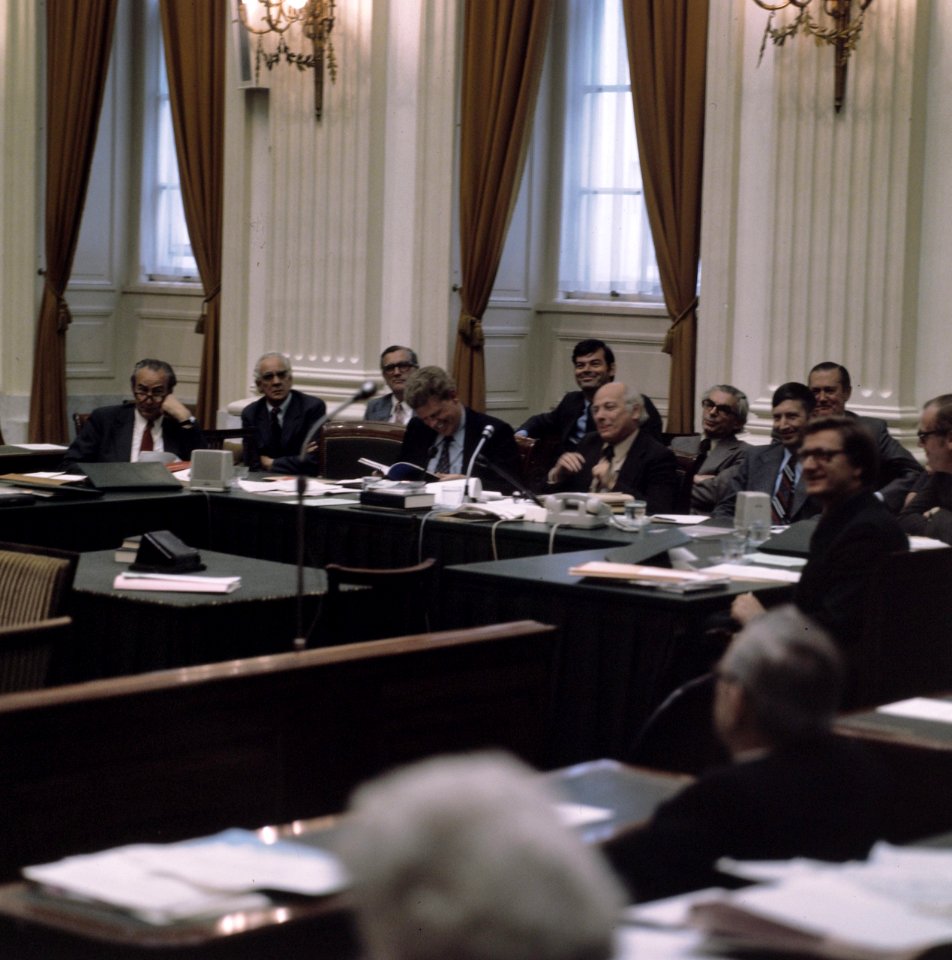 Algemene Beschouwingen Tweede Kamer (1975) overzicht regeringstafel, Bestanddeelnr 254-9698