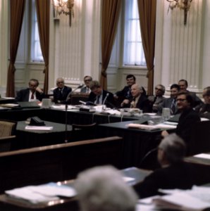 Algemene Beschouwingen Tweede Kamer (1975) overzicht regeringstafel, Bestanddeelnr 254-9698