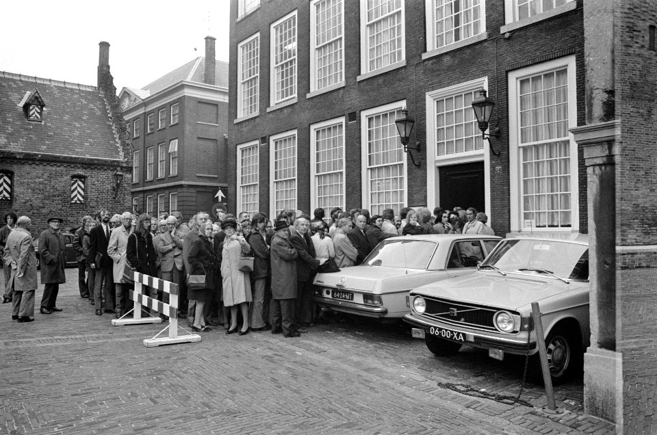 Algemene beschouwingen Tweede Kamer , grote belangstelling voor publieke tribune, Bestanddeelnr 926-7402
