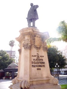 Alicante - Avenida del Doctor Gadea, Monumento a Eleuterio Maisonnave 1