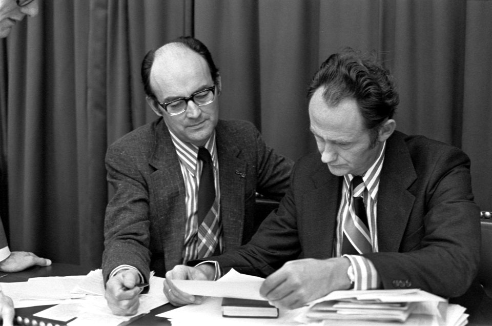 Algemene beschouwingen Tweede Kamer nr 30, 31 Aantjes (l) en minister Boersma, Bestanddeelnr 927-5064