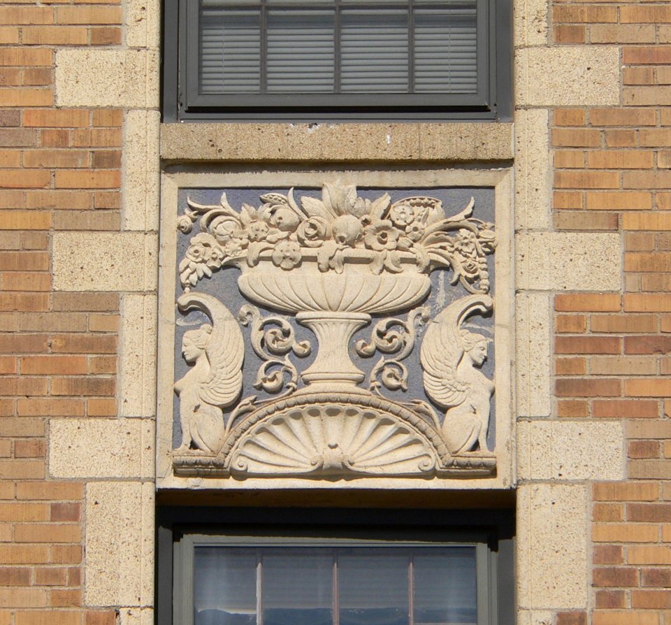 Alhambra Apts (Sioux City) S wall ornament 1