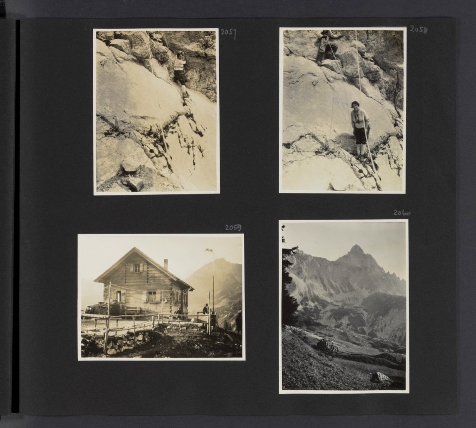 Albumblad met vier fotos. Linksboven en rechtbsoven Jenny Visser-Hooft beklimt, Bestanddeelnr 31 31