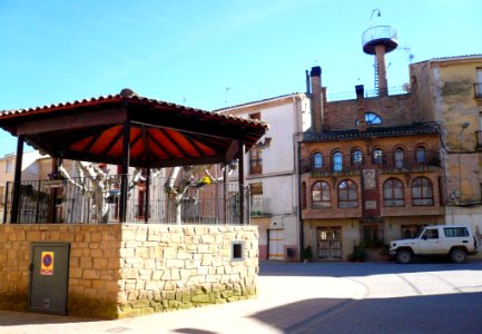 Alcanadre - Plaza del Pueblo 08
