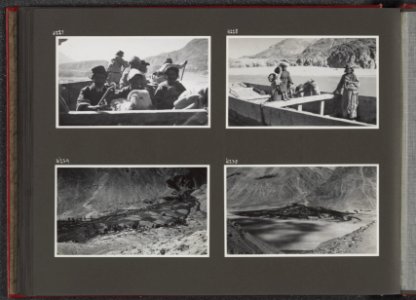 Albumblad met vier fotos. Linksboven expeditieleden en een schaap in een boot , Bestanddeelnr 39 36