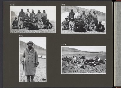 Albumblad met vier fotos. linksboven De expeditie deelnemers. Zittend in het m, Bestanddeelnr 38 32