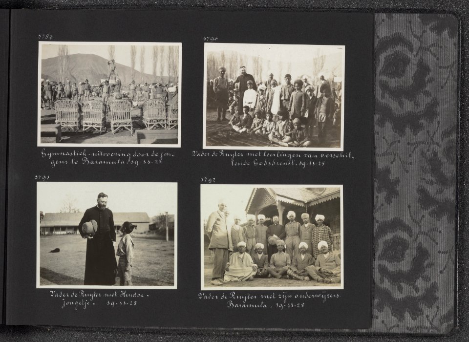 Albumblad met vier fotos. linksboven. Gymnastiek uitvoering door de leerlingen , Bestanddeelnr 29 97