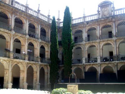Alcalá de Henares - Colegio Mayor de San Ildefonso - Patio de Santo Tomas de Villanueva 1