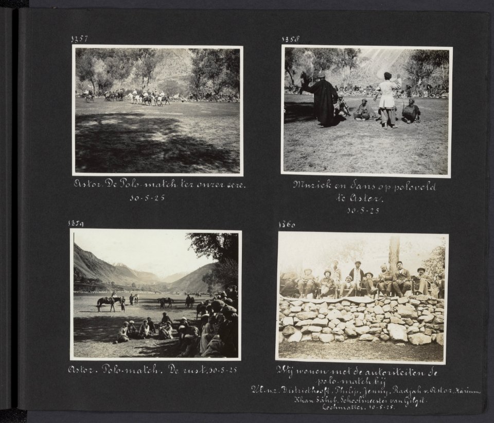 Albumblad met vier fotos linksboven Polowedrstrijd te Astor. rechtsboven Muz, Bestanddeelnr 27 81