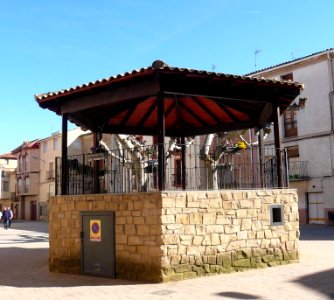Alcanadre - Plaza del Pueblo 07