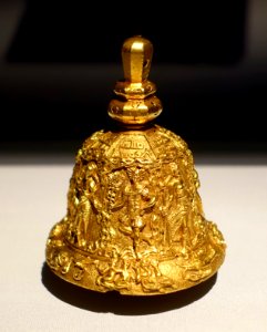 Alchemical table bell of Rudolf II, Holy Roman Emperor, by Hans Bulla, Prague, c. 1600, gilded metal alloy (electrum), iron - Metropolitan Museum of Art - New York City - DSC07004