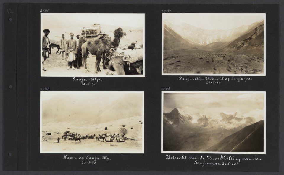 Albumblad met vier fotos. Linksboven een deel van de expeditie op de Sanju-pas, Bestanddeelnr 34 25