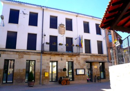 Alcanadre - Plaza del Pueblo, Ayuntamiento 2