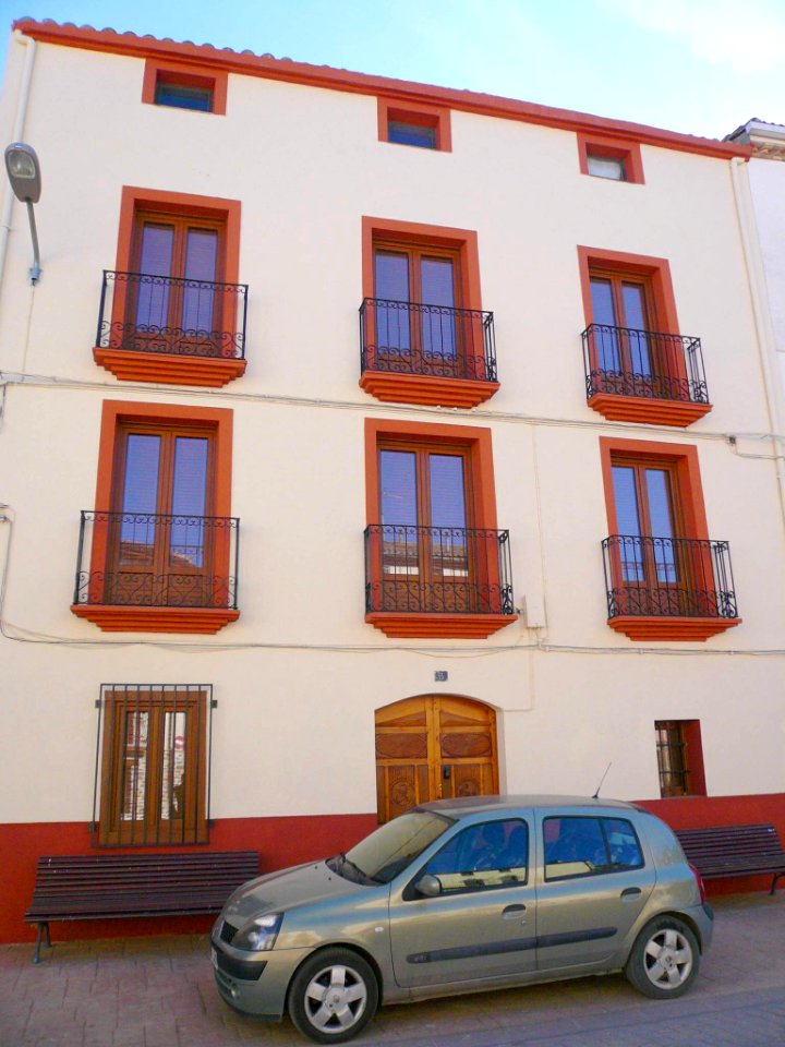 Alcanadre - Plaza del Pueblo 02