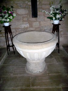 Alcanadre - Iglesia de Santa María de la Asunción, interior 04