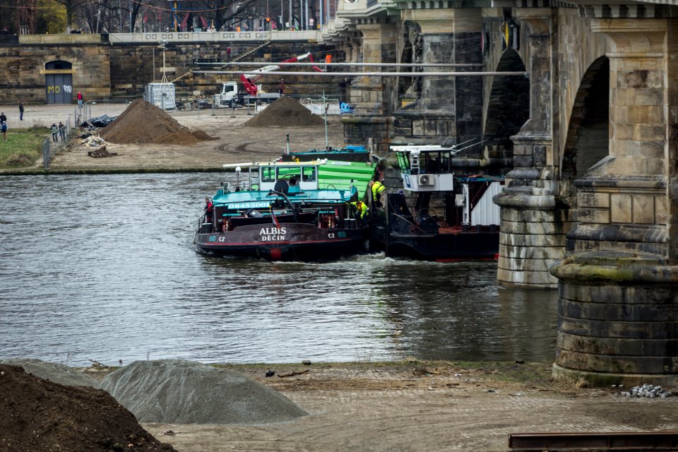 Albis havarie Albertbrücke Dresden (5)