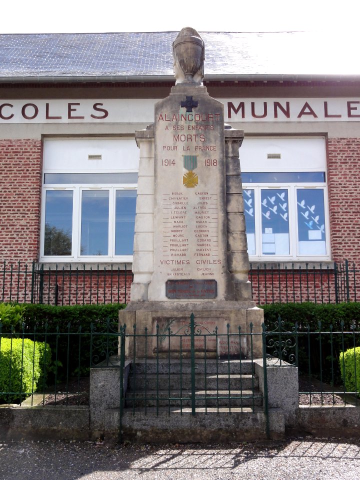 Alaincourt (Aisne) monument aux morts