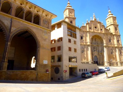 Alcañiz - Plaza de España, Lonja y ex Colegiata de Santa María la Mayor photo