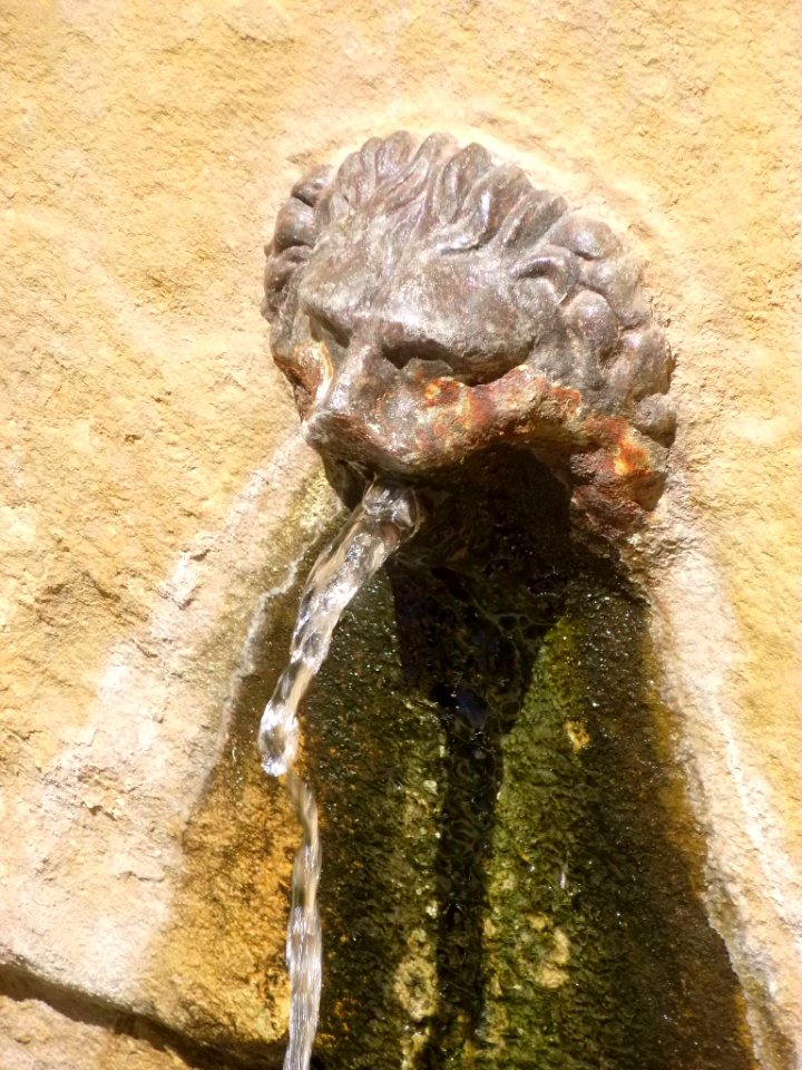 Alcañiz - Glorieta de don Telmo Lacasa, Fuente de los 72 caños 3