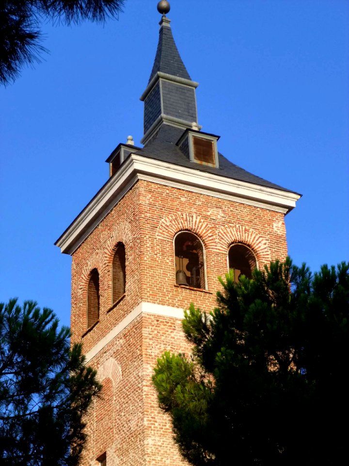 Alcobendas - Iglesia de San Pedro Mártir 03