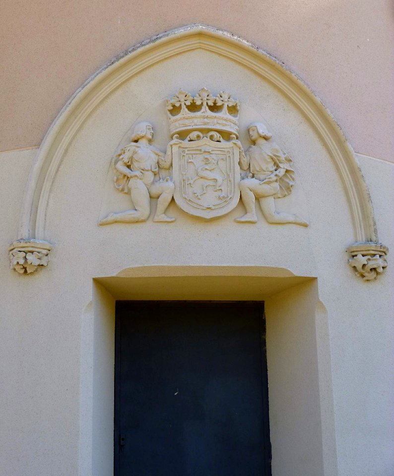 Alcorcón - Castillos de Valderas y Museo de Arte de Vidrio de Alcorcón (MAVA) 4