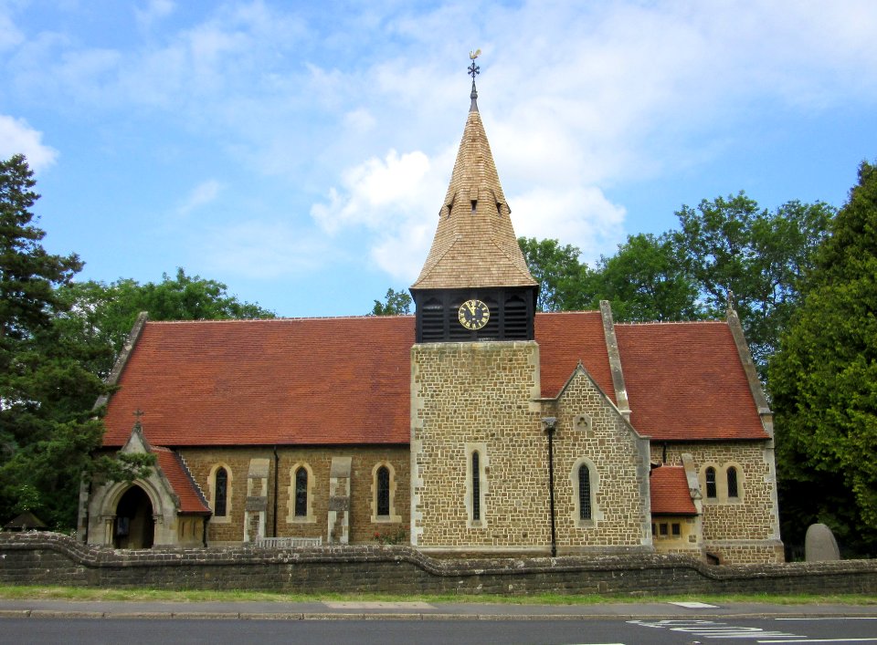 All Saints Church, Grayswood Road, Grayswood (June 2015) (10)