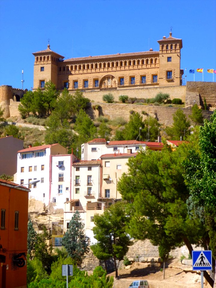 Alcañiz - Castillo de los Calatravos y Parador Nacional 48