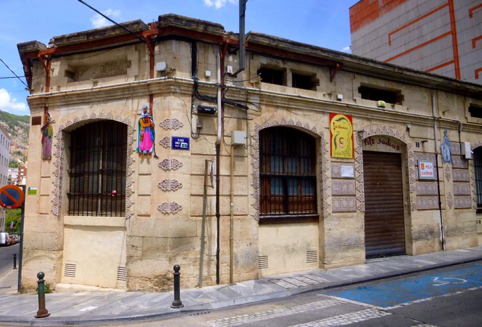 Alcoy - Locales de la sociedad cultural Filà Judios 3