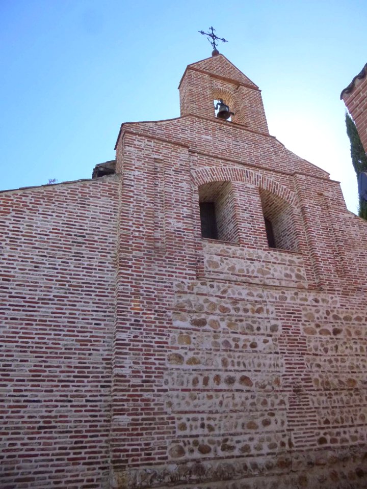 Alcobendas - Urbanización La Moraleja, Ermita de Nuestra Señora de la Paz 04
