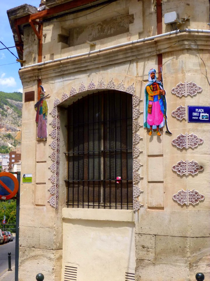 Alcoy - Locales de la sociedad cultural Filà Judios 2