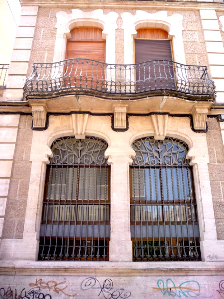 Alcoy - Vivienda modernista en la calle Joan Cantó, 10 (1)
