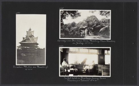 Albumblad met drie fotos. Links een ceremonieel Karo-Batakhuis tussen Medan en, Bestanddeelnr 34 82