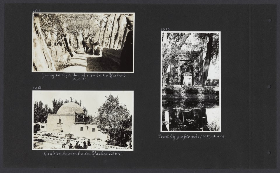 Albumblad met drie fotos. Linksboven Jenny Visser-Hooft met de Engelse vice-co, Bestanddeelnr 33 062